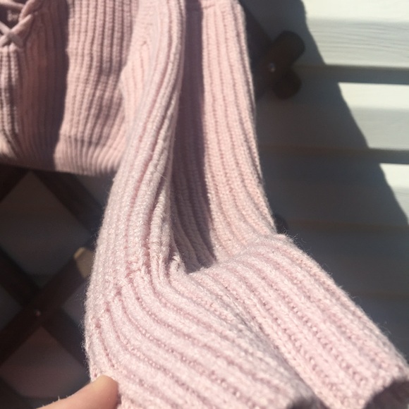 Cropped Pink Sweater - Picture 3 of 4